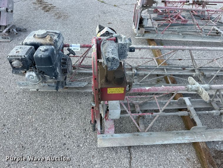 image for item DO7147 Razorback  12 HED truss screed 