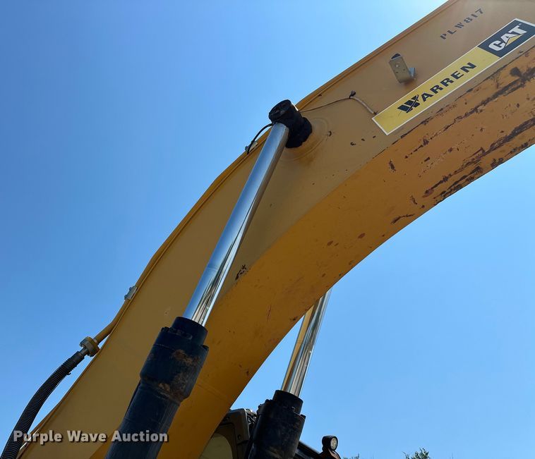 image for item DO7149 2012 Caterpillar  329E L excavator