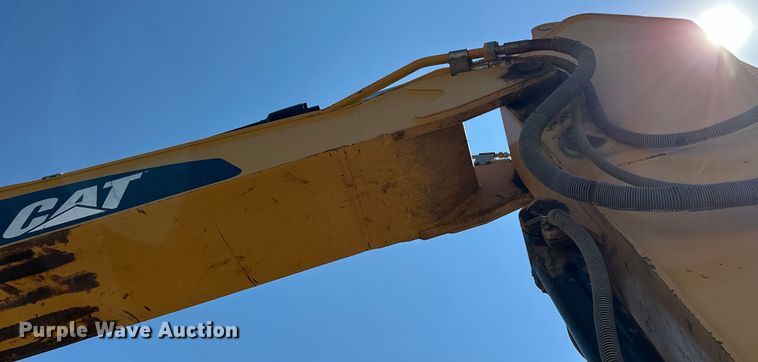 image for item DO7149 2012 Caterpillar  329E L excavator