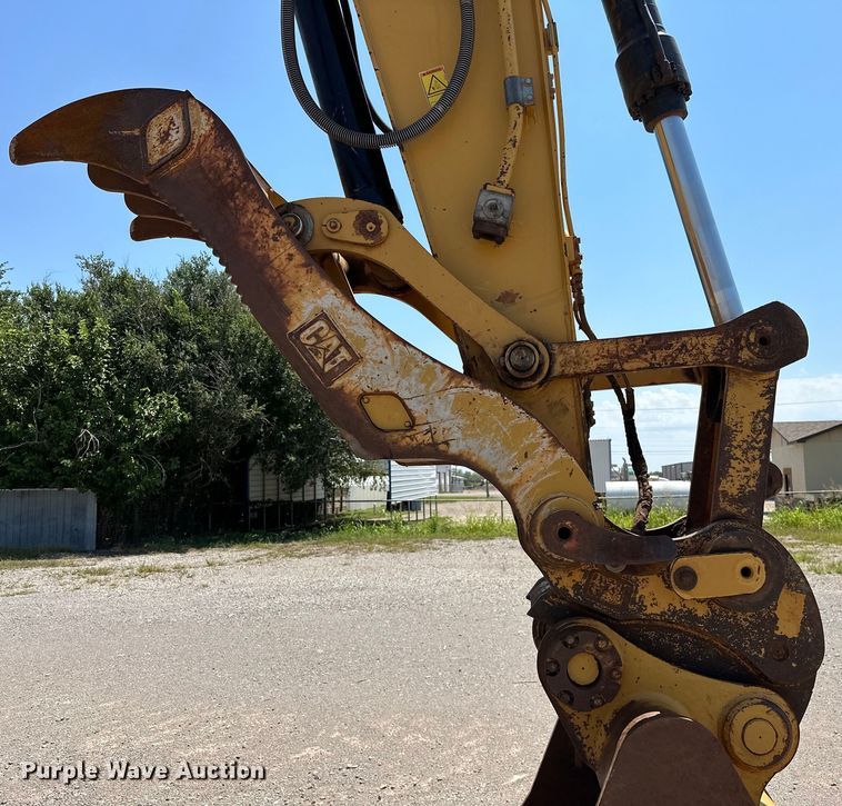 image for item DO7149 2012 Caterpillar  329E L excavator