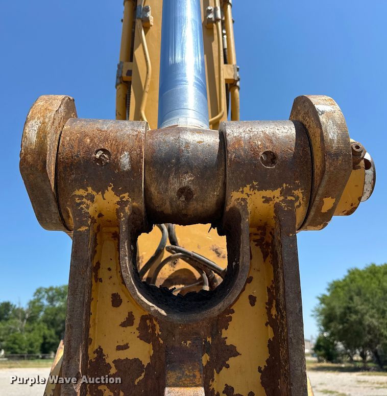 image for item DO7149 2012 Caterpillar  329E L excavator