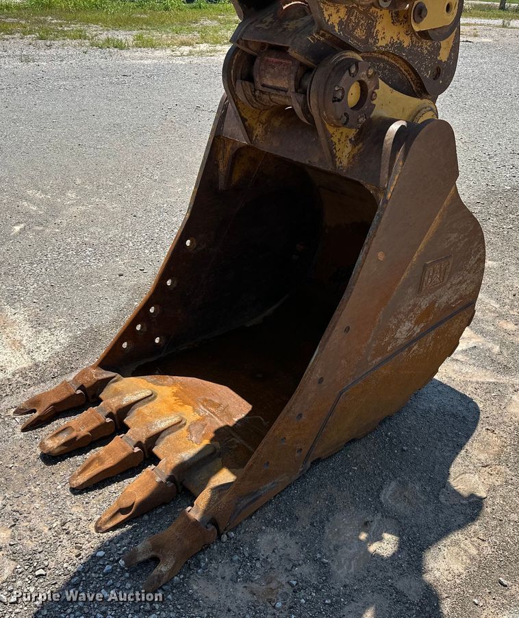 image for item DO7149 2012 Caterpillar  329E L excavator