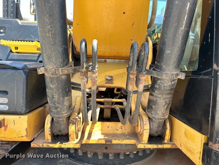image for item DO7149 2012 Caterpillar  329E L excavator