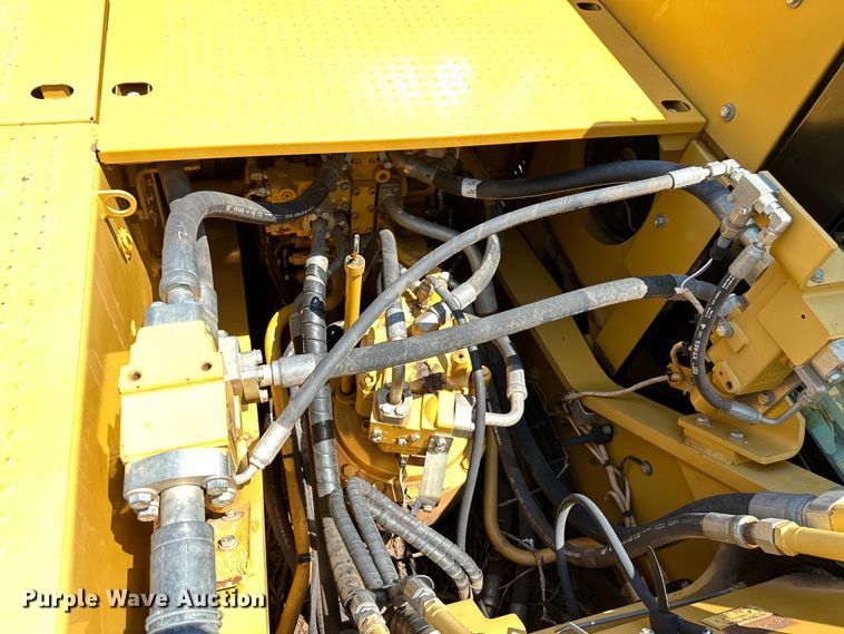 image for item DO7149 2012 Caterpillar  329E L excavator