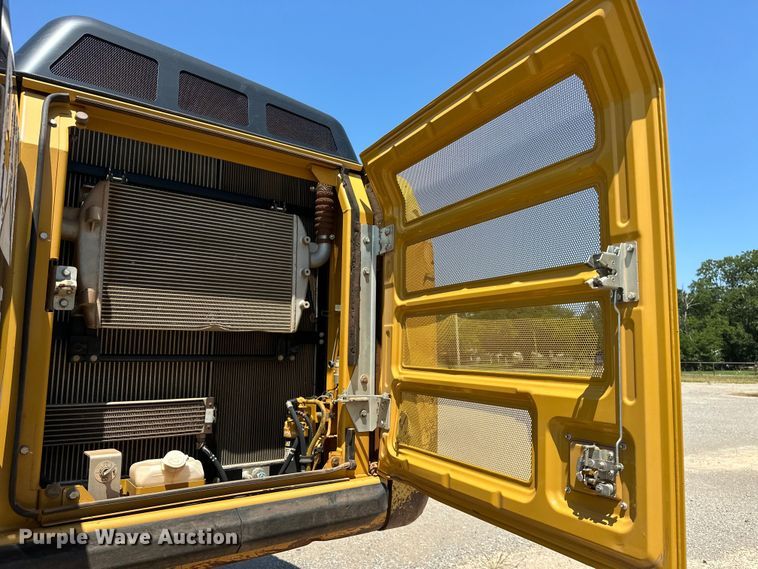 image for item DO7149 2012 Caterpillar  329E L excavator