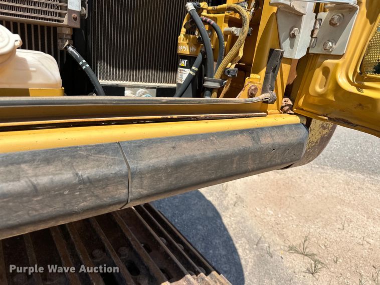 image for item DO7149 2012 Caterpillar  329E L excavator