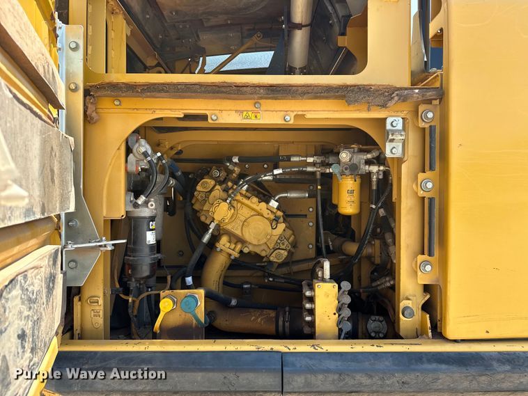 image for item DO7149 2012 Caterpillar  329E L excavator