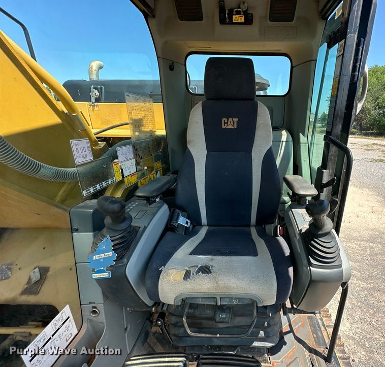 image for item DO7149 2012 Caterpillar  329E L excavator