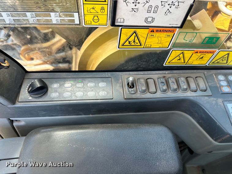 image for item DO7149 2012 Caterpillar  329E L excavator