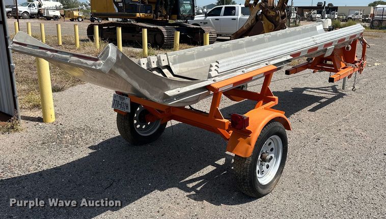 image for item DO7150 Evacuation slide trailer