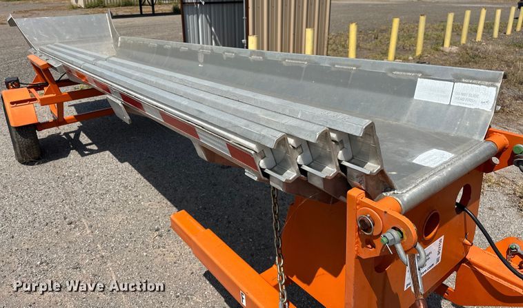 image for item DO7150 Evacuation slide trailer