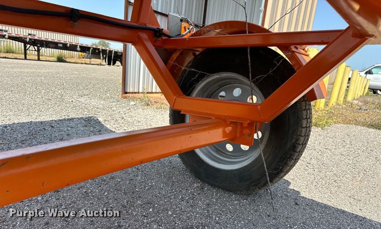 image for item DO7150 Evacuation slide trailer