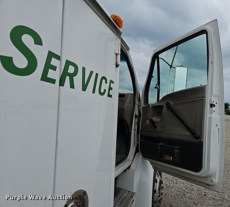 image for item DP0978 2006 Sterling Acterra utility / service truck