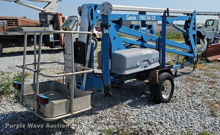 image for item DP1010 Genie TMZ-34/19 boom lift