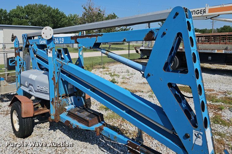 image for item DP1010 Genie TMZ-34/19 boom lift