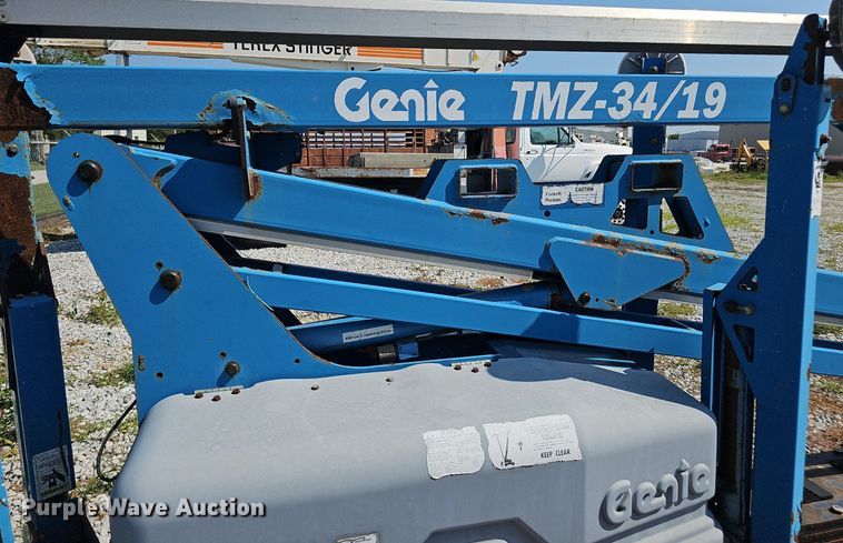 image for item DP1010 Genie TMZ-34/19 boom lift