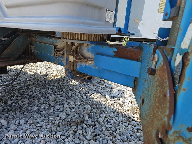 image for item DP1010 Genie TMZ-34/19 boom lift