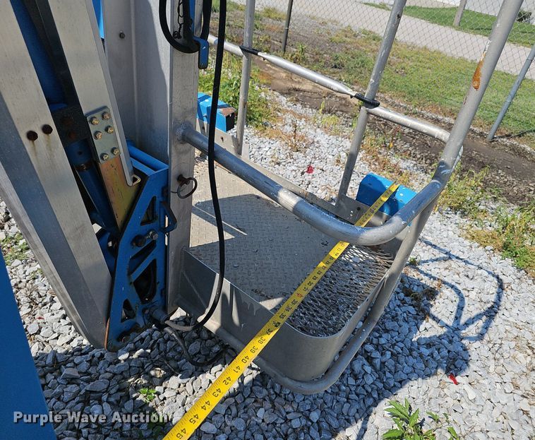 image for item DP1010 Genie TMZ-34/19 boom lift