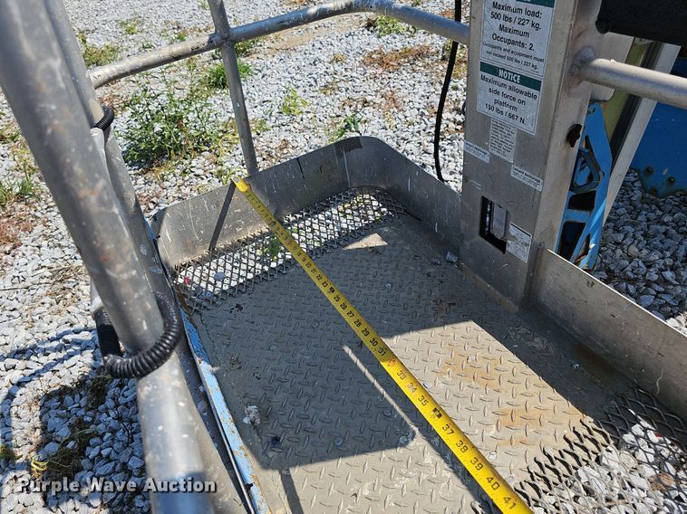 image for item DP1010 Genie TMZ-34/19 boom lift