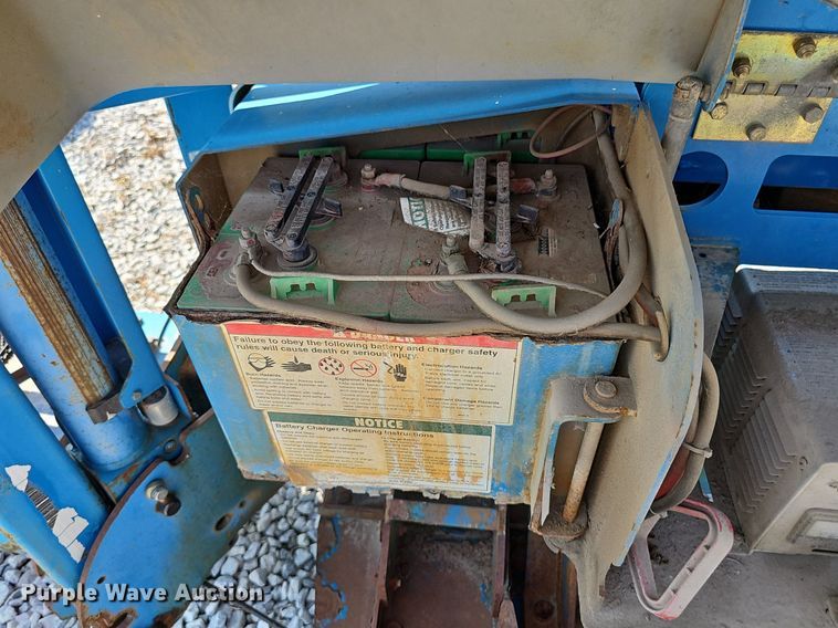 image for item DP1010 Genie TMZ-34/19 boom lift