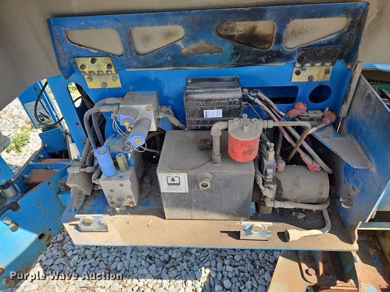 image for item DP1010 Genie TMZ-34/19 boom lift