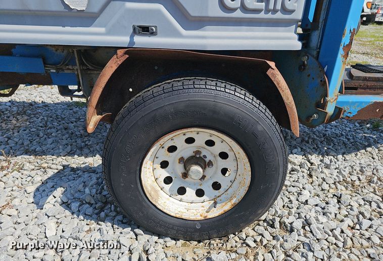 image for item DP1010 Genie TMZ-34/19 boom lift