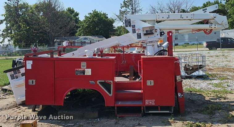 image for item DP1011 Reading U132ADW-T RED bucket truck bed
