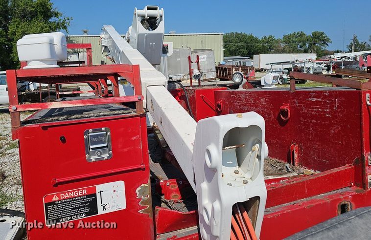 image for item DP1011 Reading U132ADW-T RED bucket truck bed