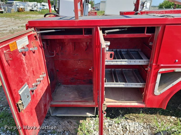 image for item DP1011 Reading U132ADW-T RED bucket truck bed
