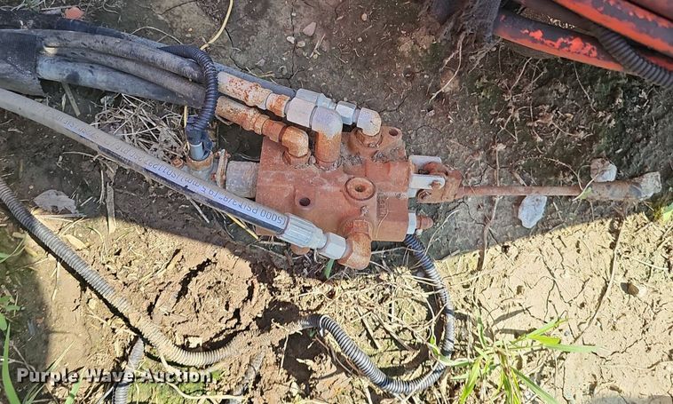 image for item DP1011 Reading U132ADW-T RED bucket truck bed