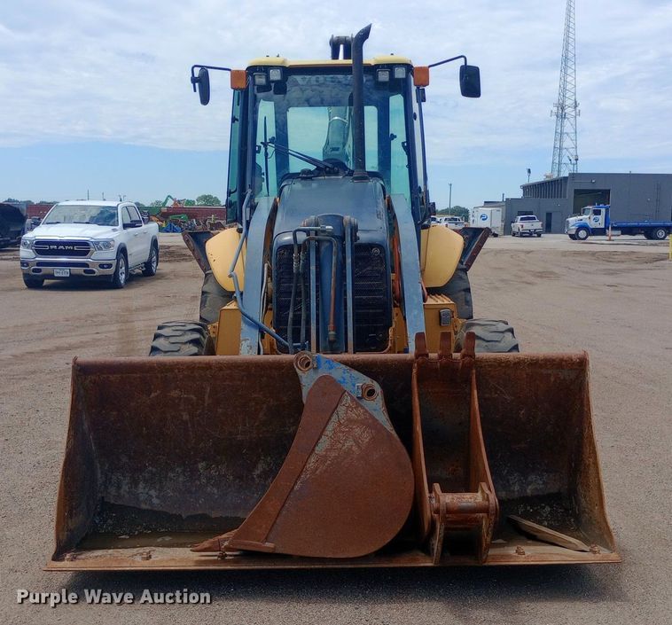 image for item DP1178 2006 Volvo BL70 backhoe