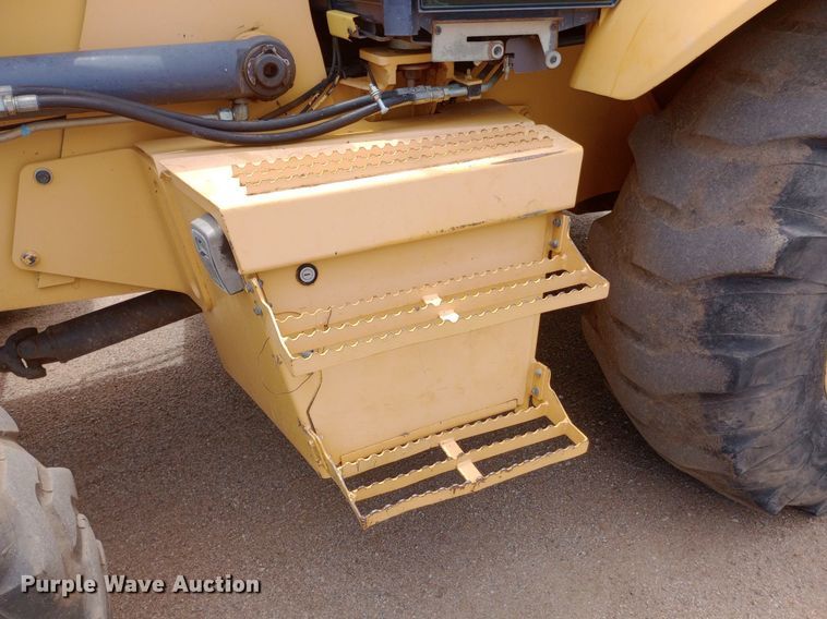 image for item DP1178 2006 Volvo BL70 backhoe