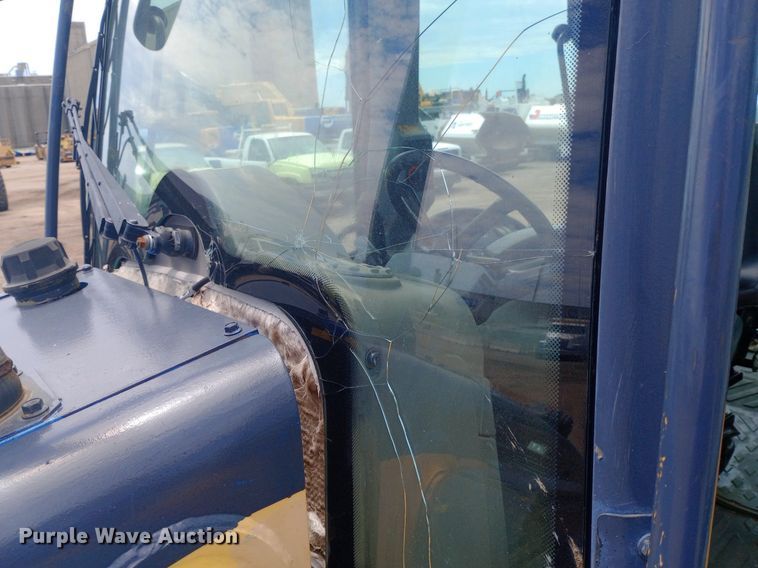 image for item DP1178 2006 Volvo BL70 backhoe