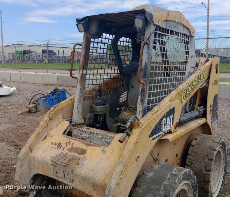 image for item DP1180 2003 Caterpillar  246 skid steer loader
