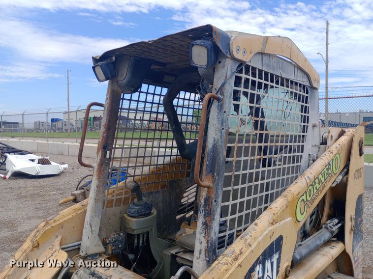 image for item DP1180 2003 Caterpillar  246 skid steer loader