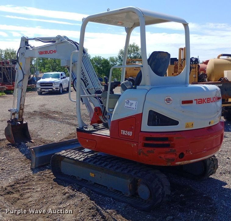 image for item DP1214 2017 Takeuchi TB240 mini excavator