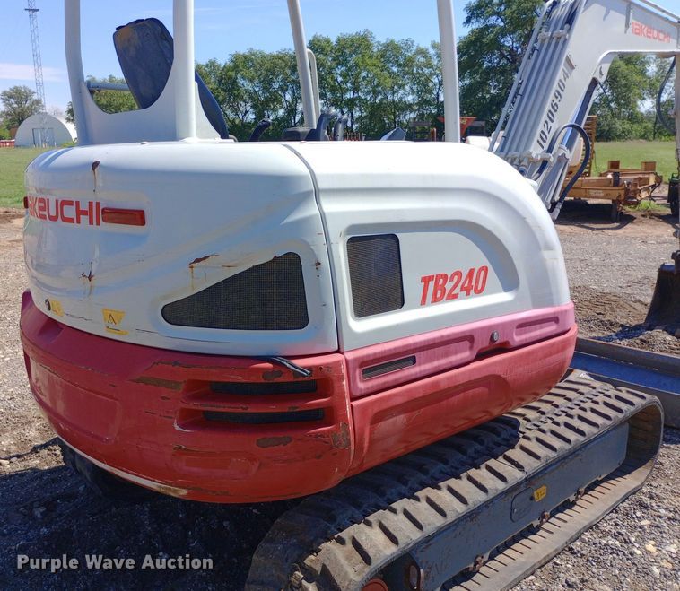 image for item DP1214 2017 Takeuchi TB240 mini excavator