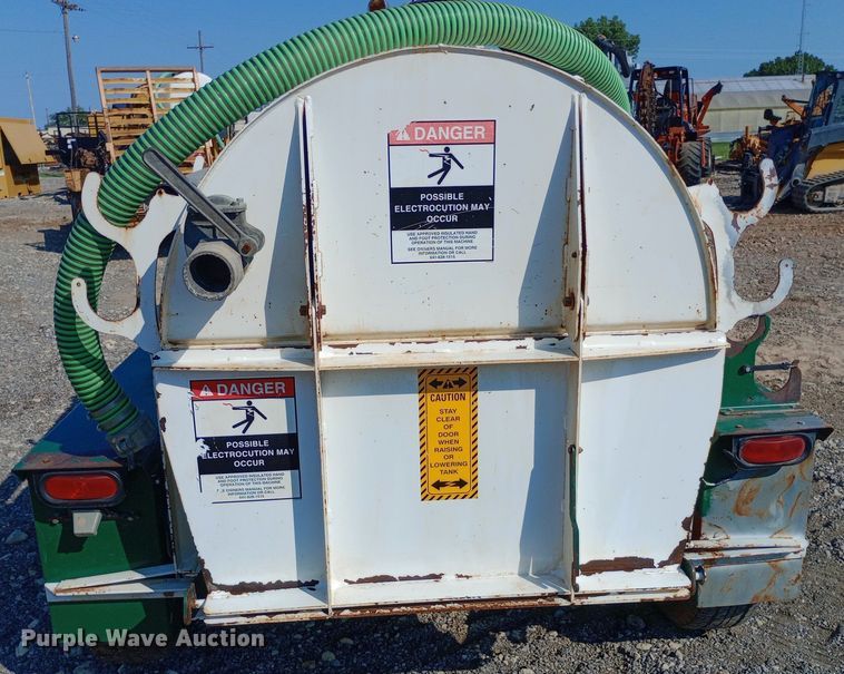 image for item DP1218 2001 Ring-O-Matic Pit 750 Cleaner vacuum excavator