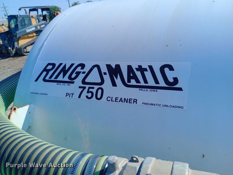 image for item DP1218 2001 Ring-O-Matic Pit 750 Cleaner vacuum excavator