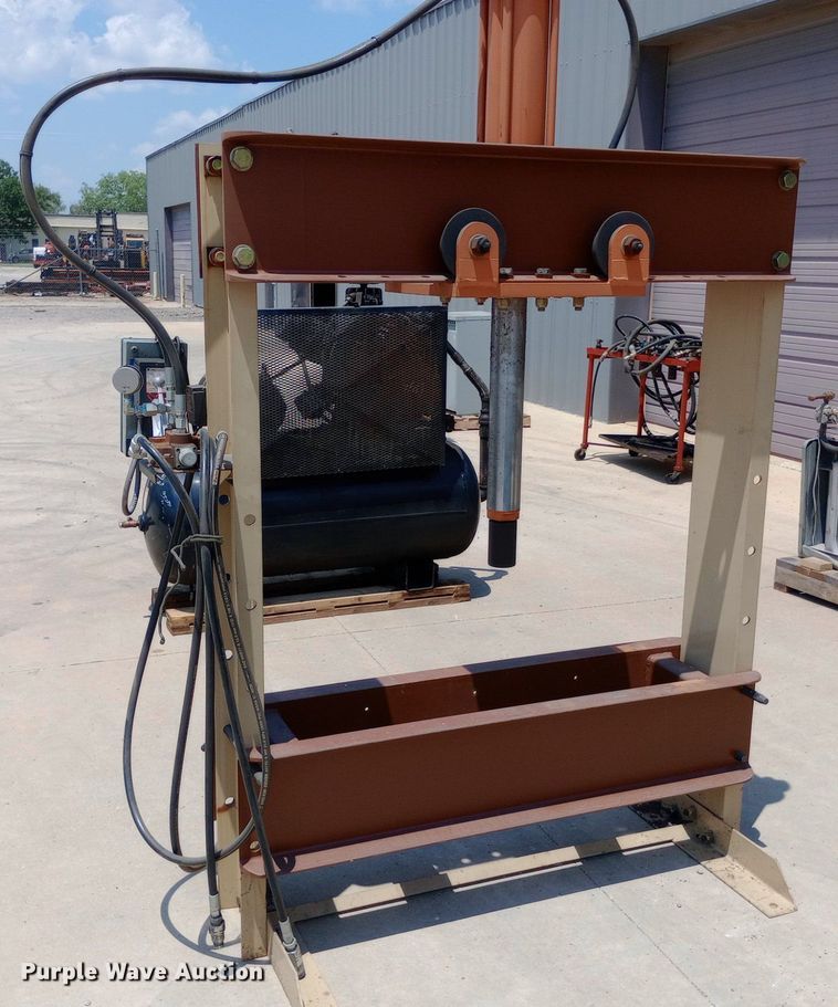 image for item DP1222 Hydraulic press