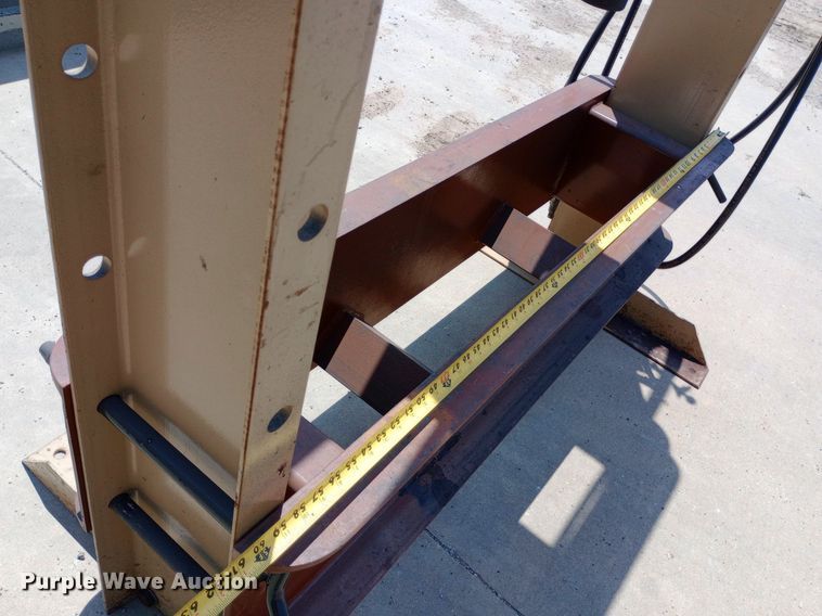 image for item DP1222 Hydraulic press