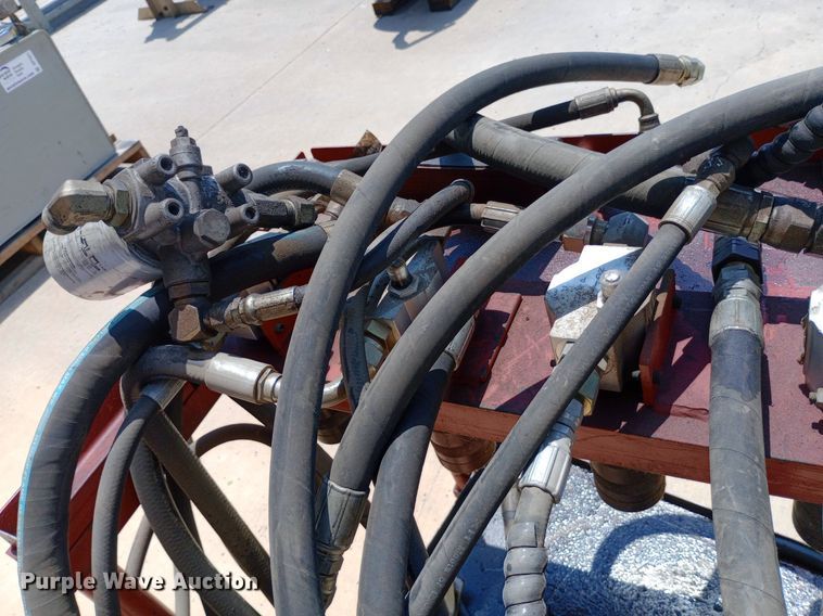 image for item DP1225 (6) hydraulic filter stations