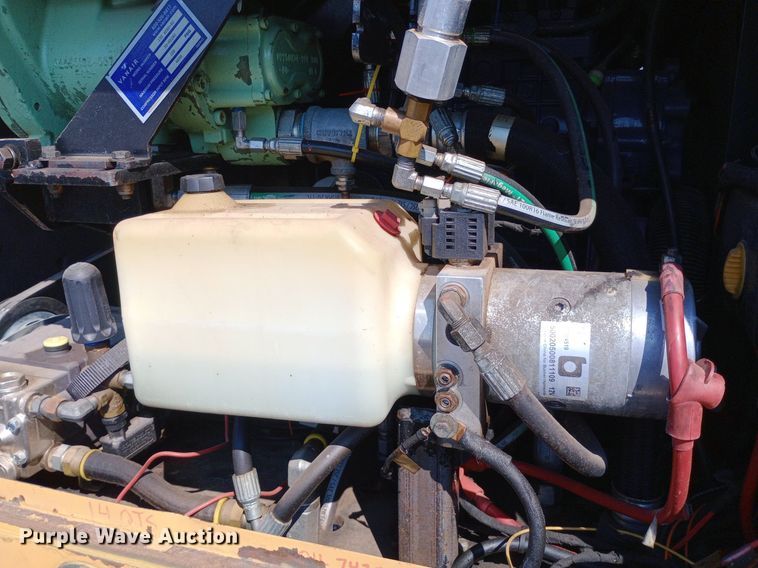 image for item DP1229 2013 Vermeer  V1200 HD Air vacuum excavator