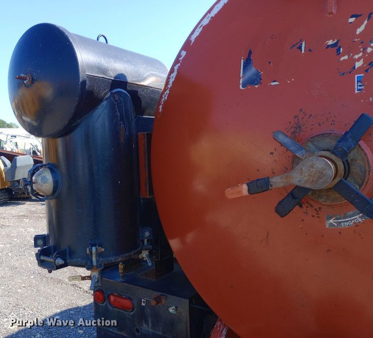 image for item DP1230 2016 Ditch Witch FX50 vacuum excavator