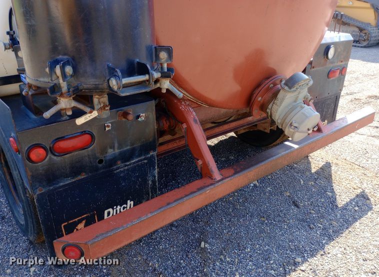 image for item DP1230 2016 Ditch Witch FX50 vacuum excavator