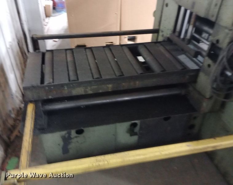 image for item DP1233 Hyd-mech PLC 100 metal band saw