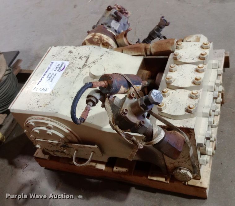 image for item DP1239 Tulsa Rig Iron Fluid pump