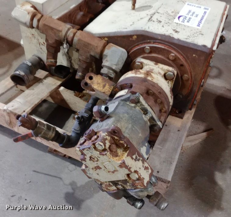 image for item DP1239 Tulsa Rig Iron Fluid pump