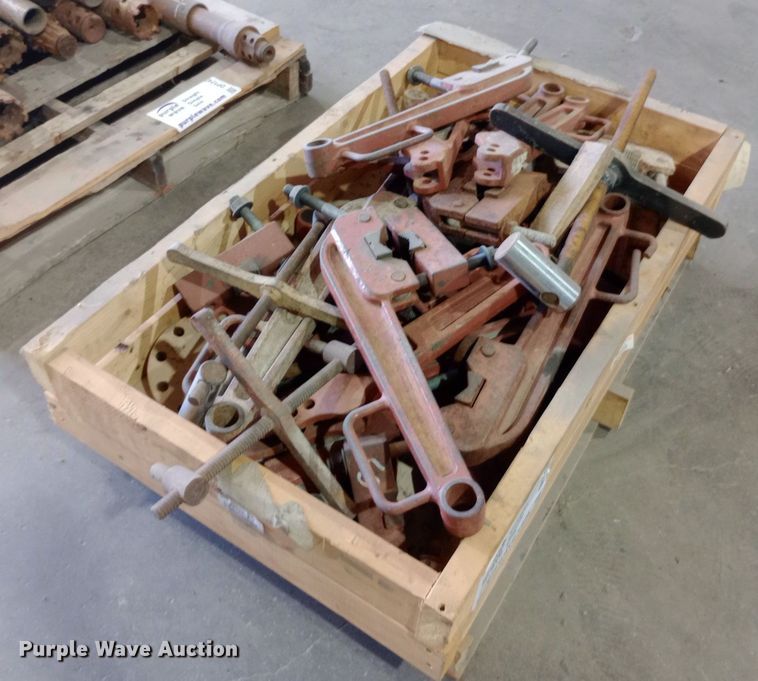 image for item DP1243 Approximately 10 Ditch Witch 375-268B quick wrench sets