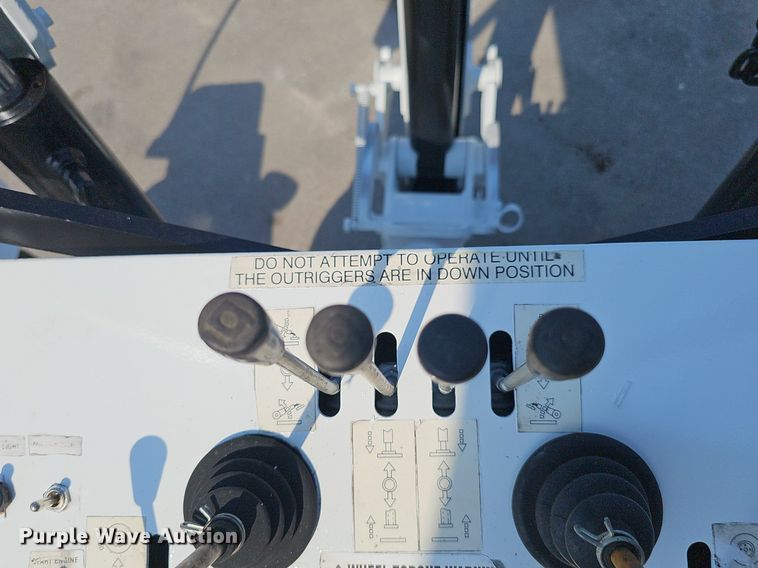 image for item DP6576 2017 R.H.&M. Go-For-Digger GF6LM backhoe